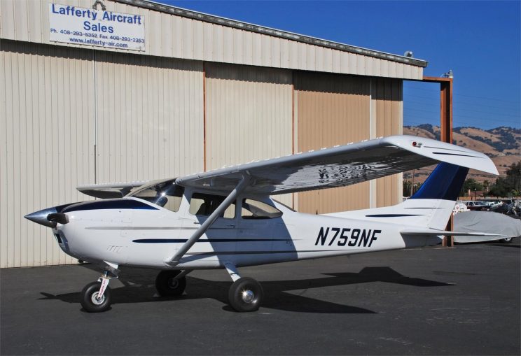 Airplane-for-sale-Cessna-182