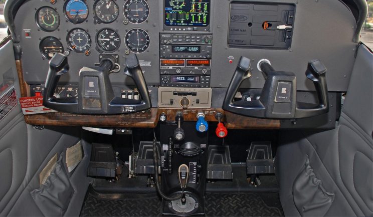 Airplane-for-sale-Cessna-182