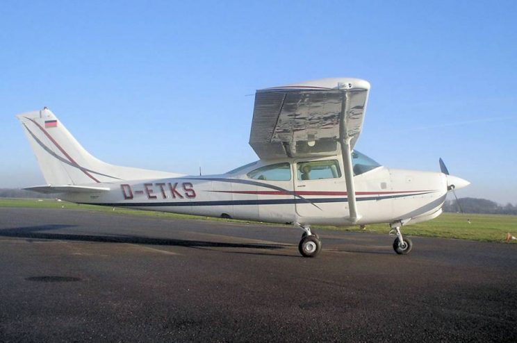 Aircraft-for-sale-Cessna-Turbo-TR182-RG