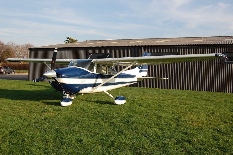 Airplane-for-sale-Cessna-C182