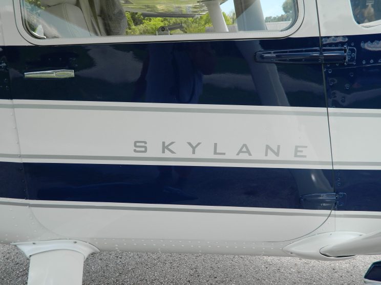 Airplane-for-sale-Cessna-C182