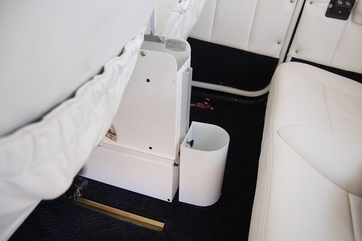 Airplane-for-sale-Cessna-C182