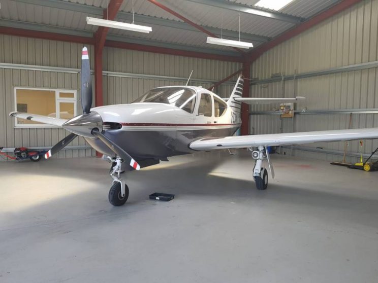 Airplane-for-sale-Commander-114