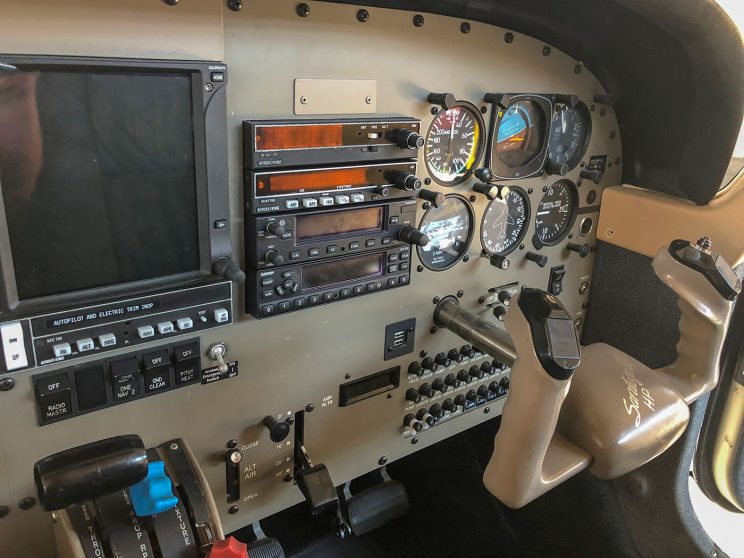 Plane-for-sale-Piper-PA32-Saratoga