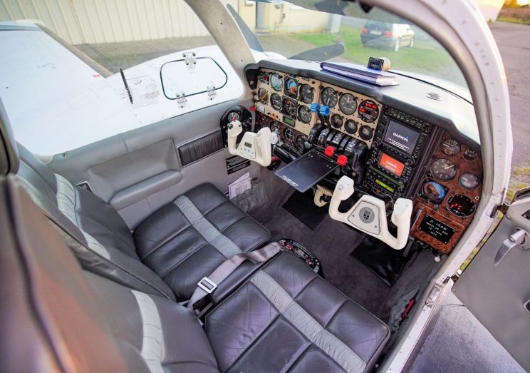 Aircraft-for-sale-Beechcraft-Baron-95