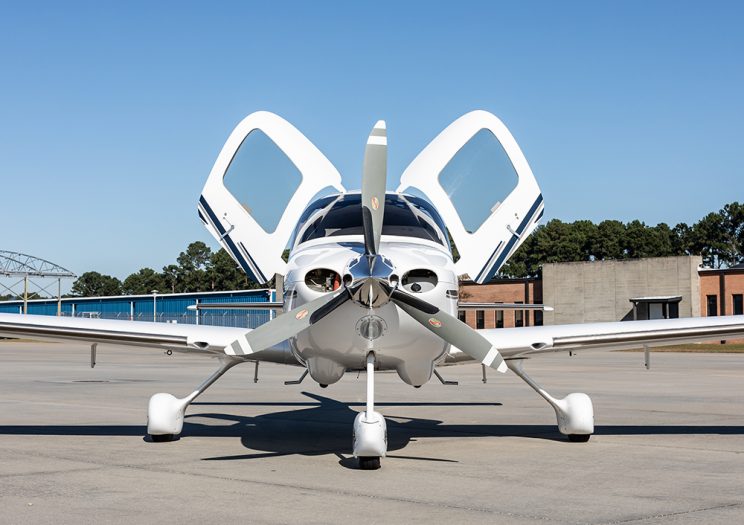 Plane-sales-Cirrus-SR22