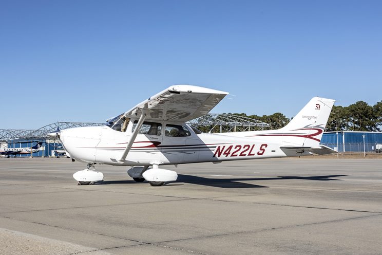 Plane-sales-Cessna-172SP-Skyhawk