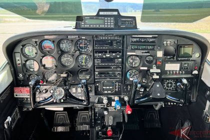 10 / 14 – Plane sales Cessna T210K Centurion