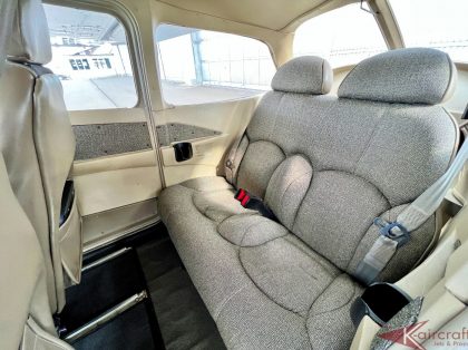 Airplane for sale Cessna 172R Skyhawk