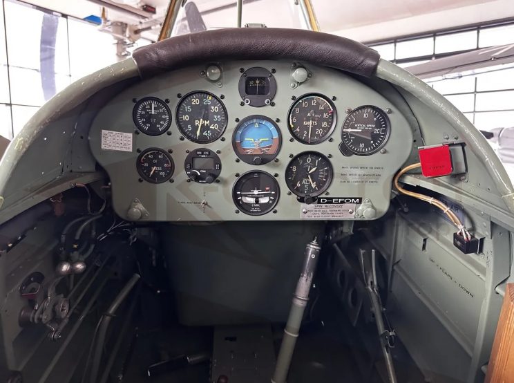 Airplane-for-sale-De-Havilland-DHC-1-MK-22-Chipmunk
