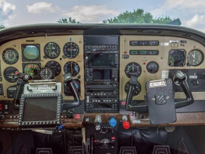 Airplane-for-sale-Cessna-FR-182-RG-Skylane