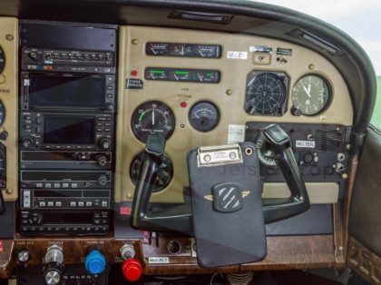 Airplane-for-sale-Cessna-FR-182-RG-Skylane