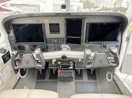 Airplane-for-sale-Beechcraft-Bonanza-F33A