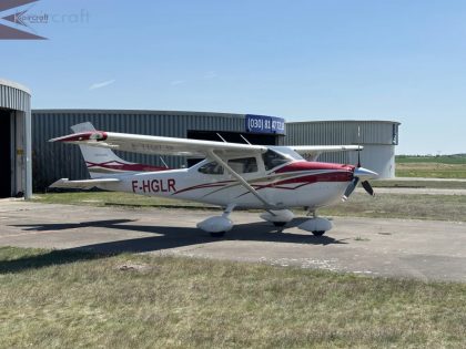 Airplane for sale Cessna 182T Skylane
