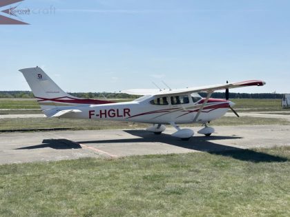 Airplane for sale Cessna 182T Skylane