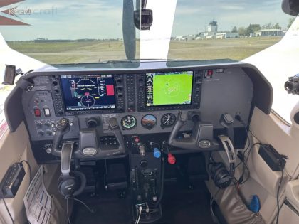 Airplane for sale Cessna 182T Skylane
